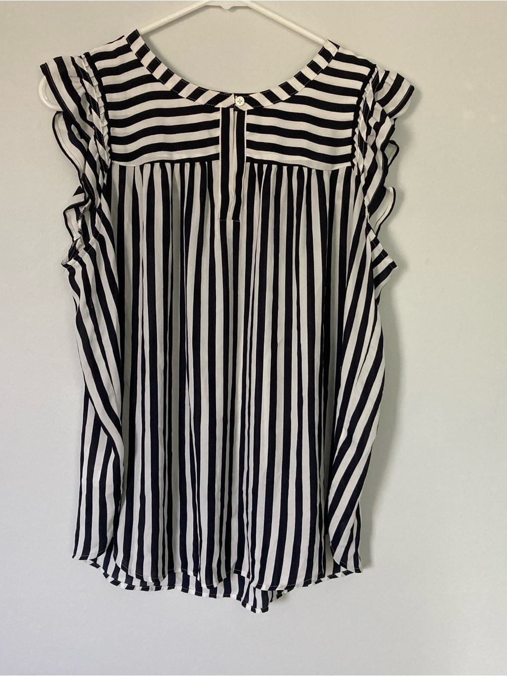 Loft Navy & White Flutter Sleeve Blouse